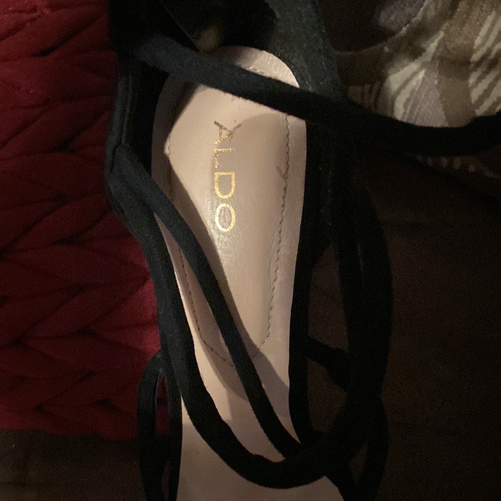 Also heels - Picture 3 of 5